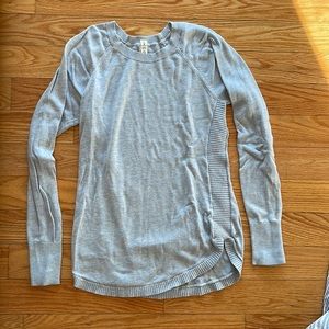 Lululemon size 8 gray long light weight sweater